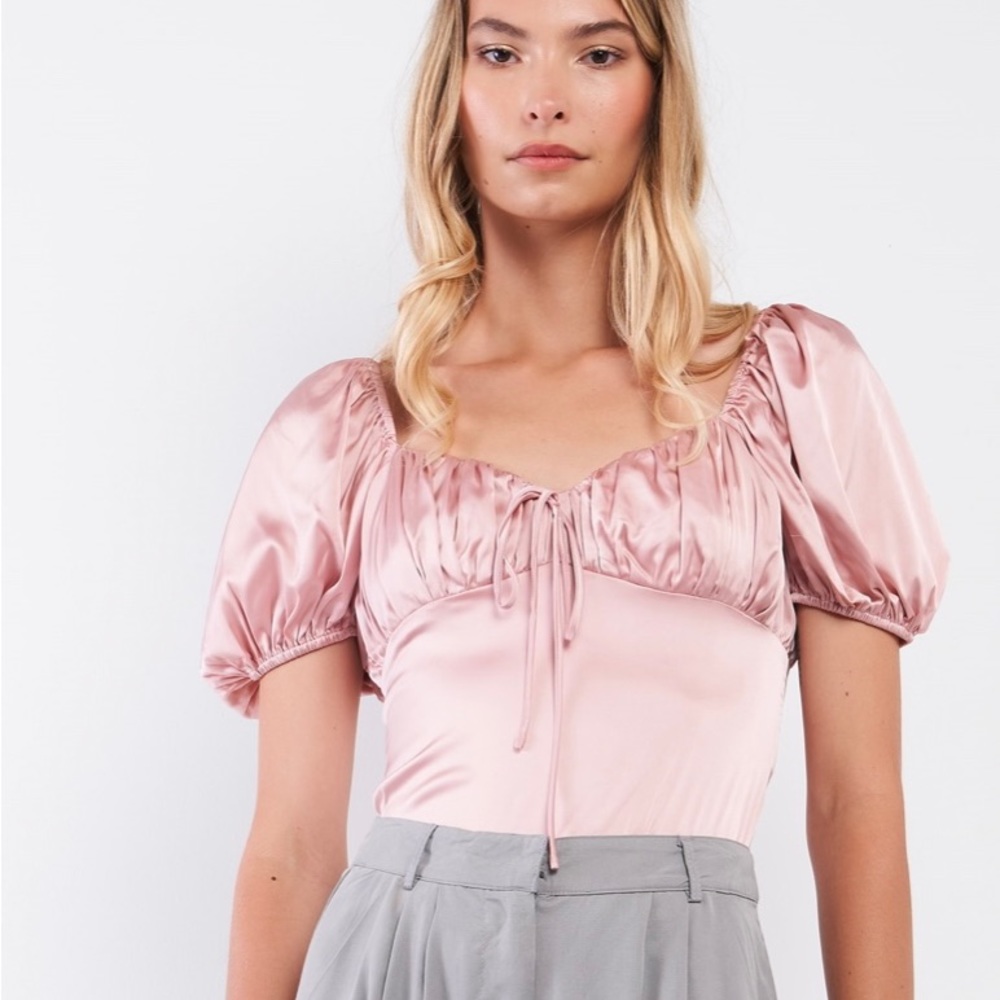Rose Satin Gathered Sweetheart Neck Short Puff